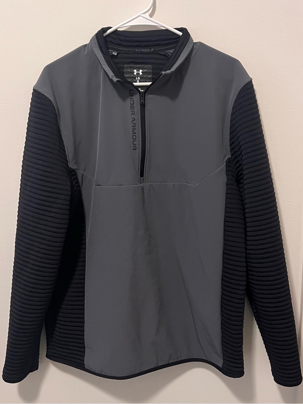 Under Armour Golf Men’s Gray & Black Half-Zip Jacket Size L